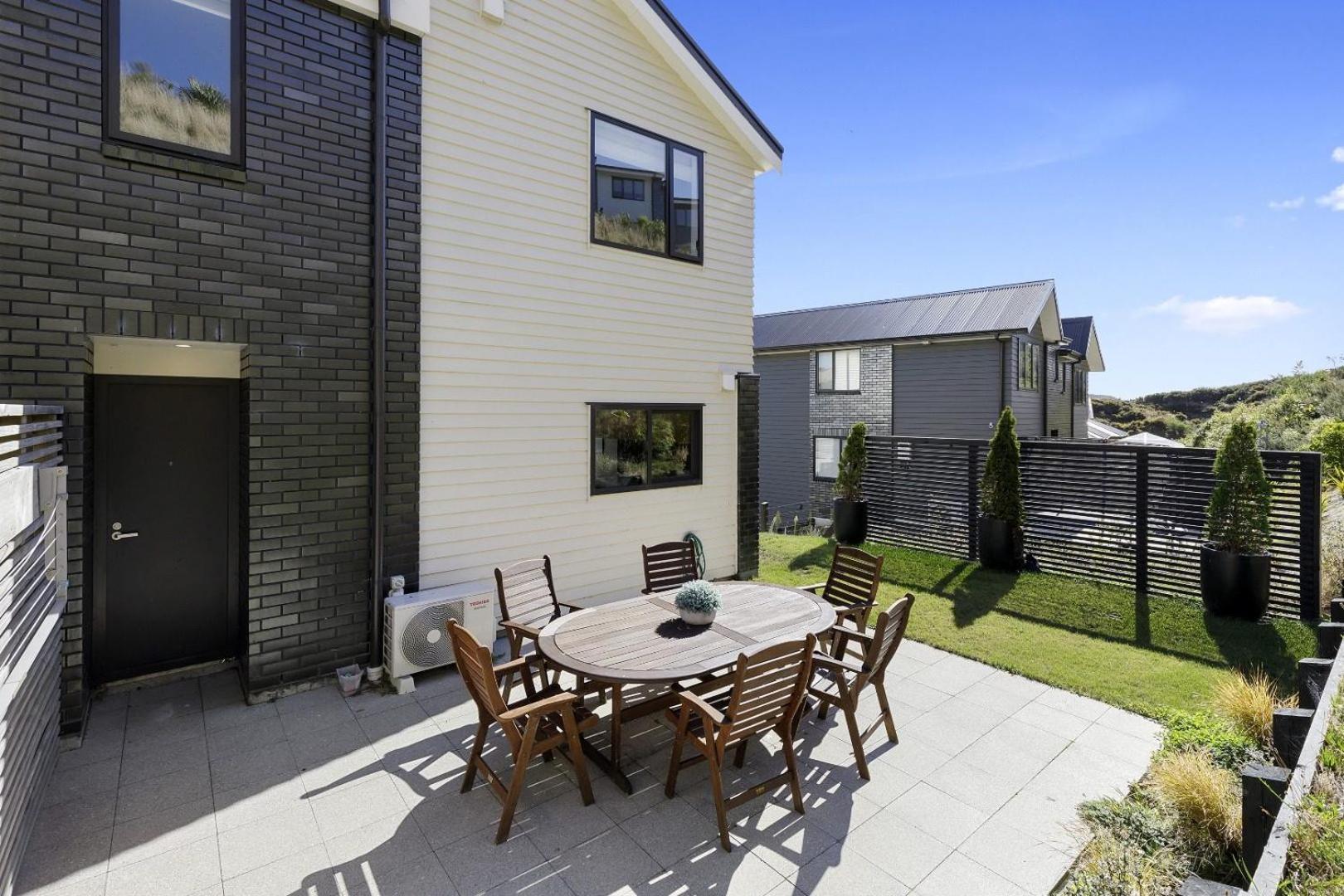 Whitby Townhouse Villa Porirua Eksteriør billede